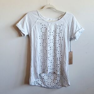 SLOANE ROUGE Laser Cut Top‎
